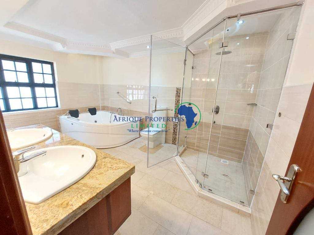 5 Bedroom All Ensuite Mansion For Rent in Runda Estate, Nairobi (Kenya)