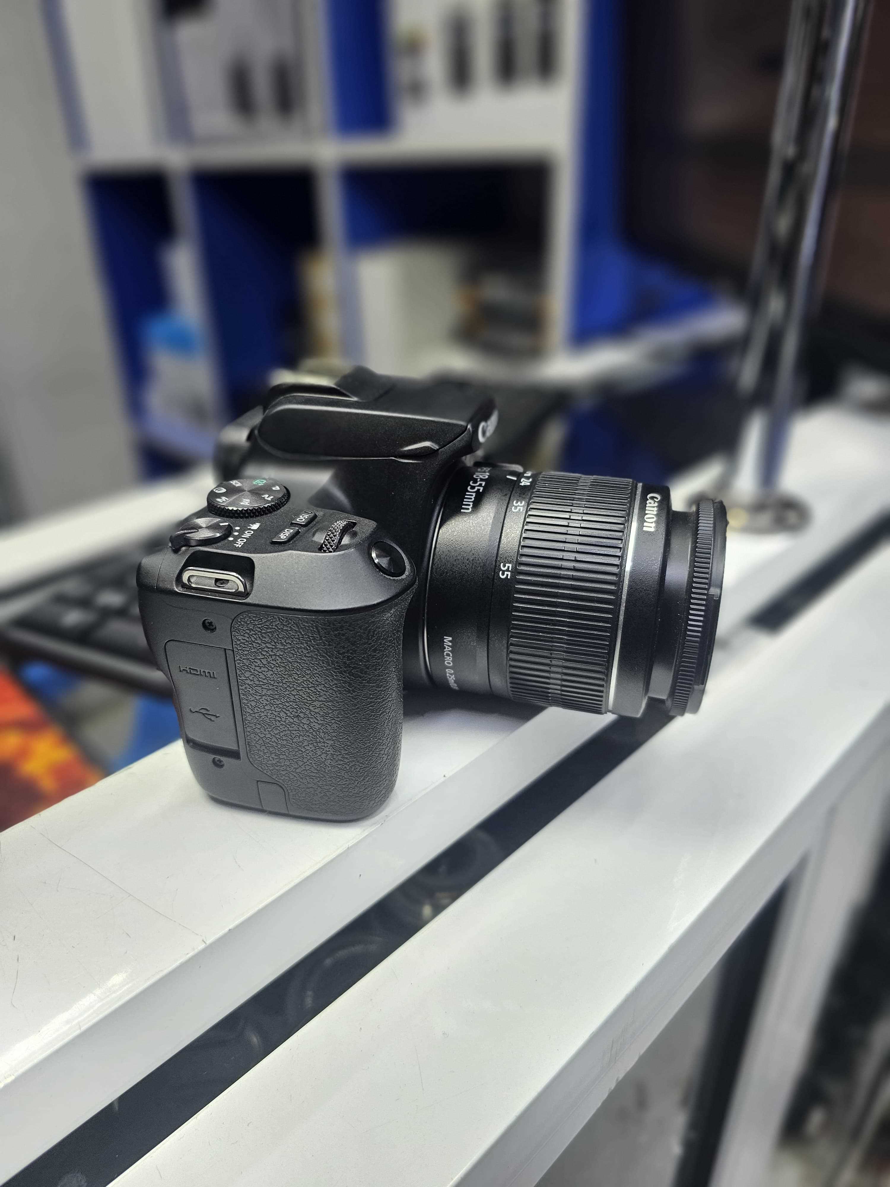 Canon EOS 250D (Rebel SL3) DSLR – 24.1MP, EF-S 18-55mm IS STM Lens for Sale in Nairobi