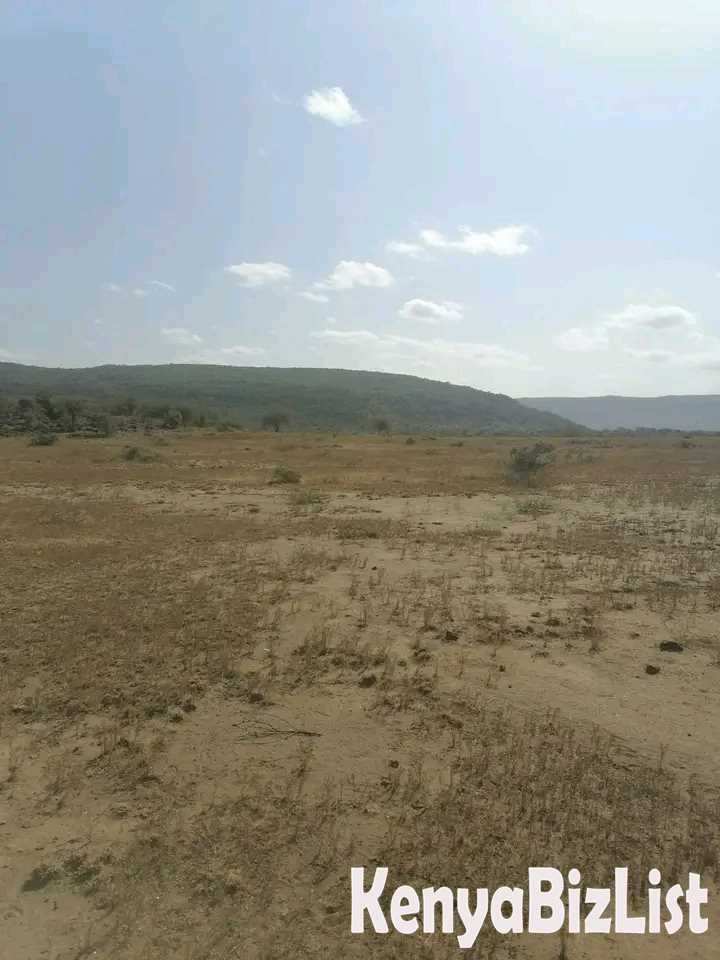 10 Acres in Mai Mahiu–Naivasha Road, Longonot for Sale -Water & Power On-Site, Ready Title