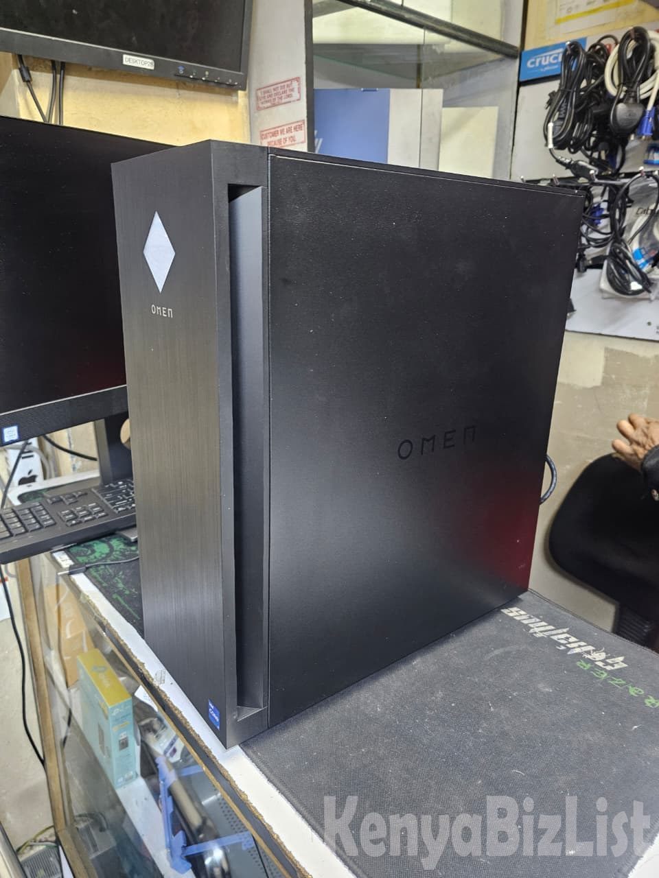 HP OMEN 25L GT15 Gaming Desktop – Intel i7 12th Gen, 16GB RAM, 512GB SSD + 1TB HDD, RTX 3080 Ti 11 GB Dedicated Graphics Win 11 Pro