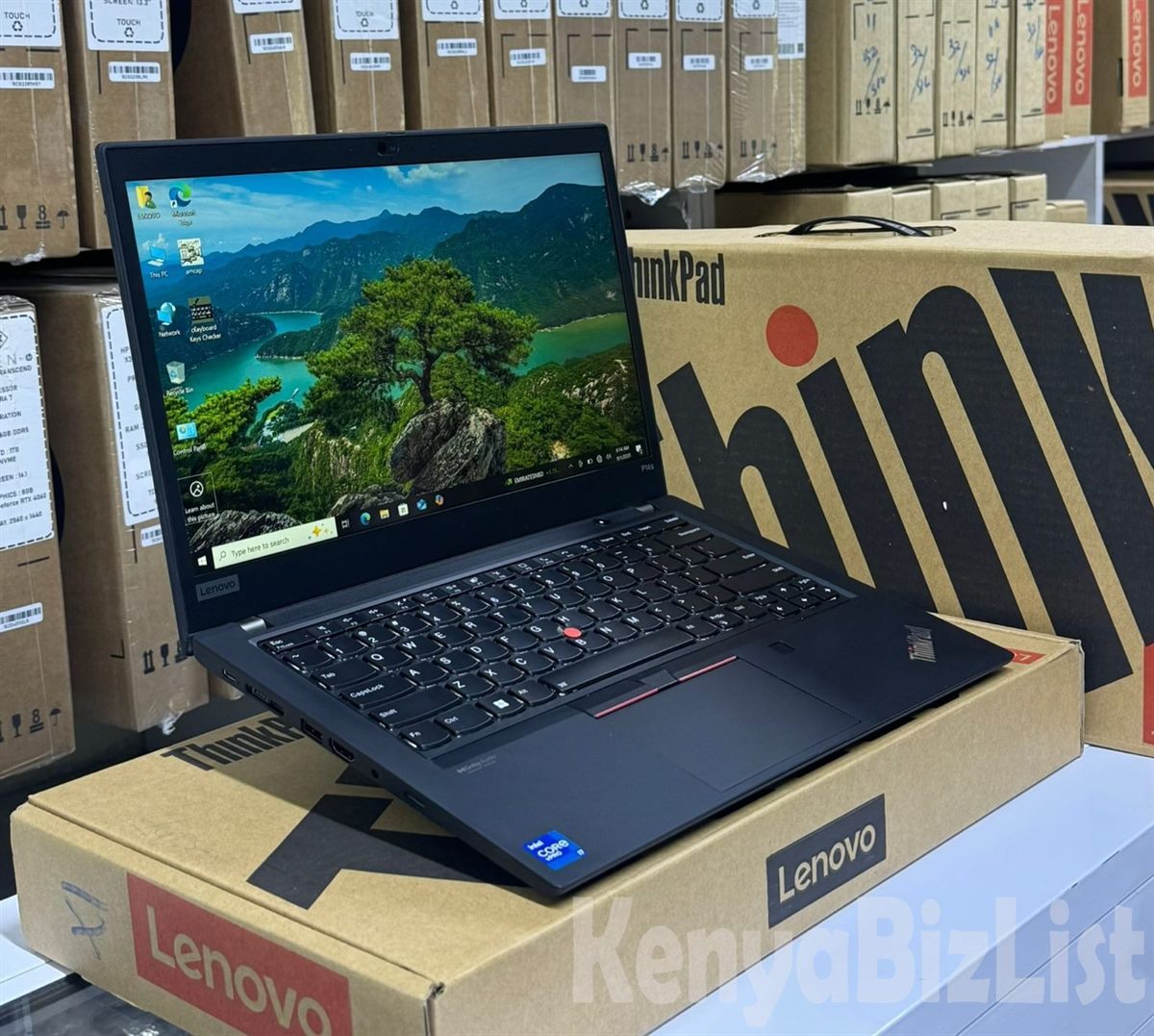 Lenovo ThinkPad P14s Gen 2 Intel Core  i7-11th Gen, 16 GB RAM, 512 GB SSD, Quadro T500 4 GB Win 11 Pro