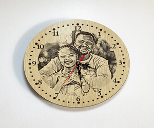 20250407094824-Cauple-Wallclock.png.jpg